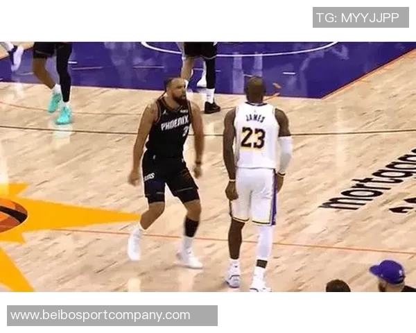 狄龙超远助攻阿伦上反篮湖人紧急喊停恶人空接瞬间