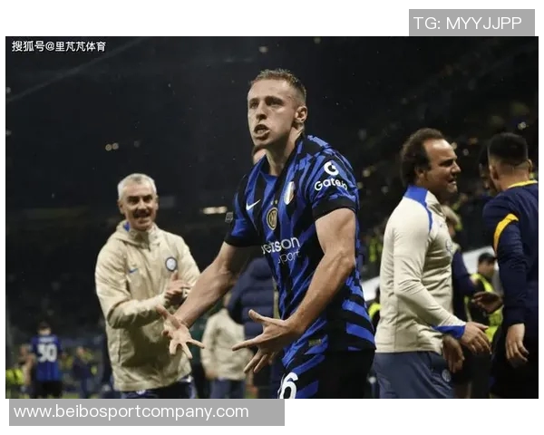 国米关注前尤文右后卫阿尔贝托科斯塔今夏有望加盟