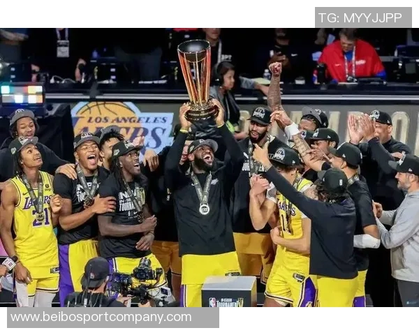 NBA精彩回顾雷霆大胜太阳湖人轻松战胜独行侠快船击败灰熊展现强势表现 NBA精彩回顾雷霆大胜太阳湖人轻松战胜独行侠快船击败灰熊展现强势表现