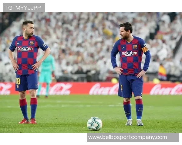 梅西半场表现亮眼1球4次成功过人7次对抗6次获胜 梅西半场表现亮眼1球4次成功过人7次对抗6次获胜