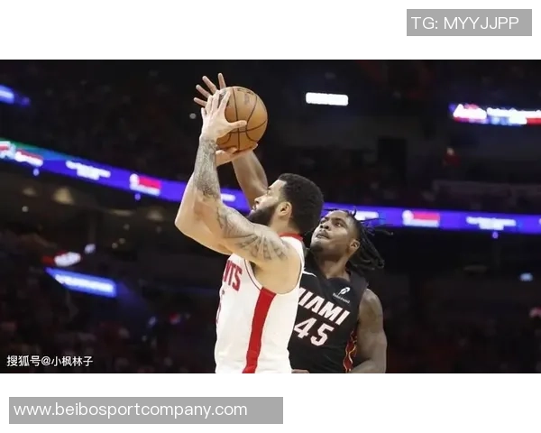 乌度卡称赞阿门表现出色助攻篮板双双亮眼并成功限制布克 乌度卡称赞阿门表现出色助攻篮板双双亮眼并成功限制布克