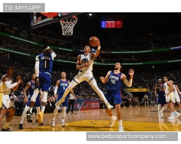 莫布里精彩表现助球队逆转胜利12投6中贡献15分5板4助4帽