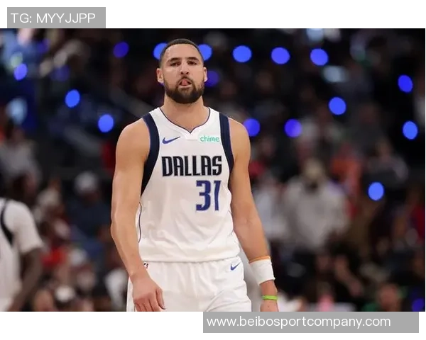 基德赞克莱上半场表现出色牵引力助力队友创造更多机会 基德赞克莱上半场表现出色牵引力助力队友创造更多机会