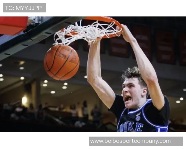 基德赞弗拉格持球组织能力出色赛场阅读比赛表现令人印象深刻