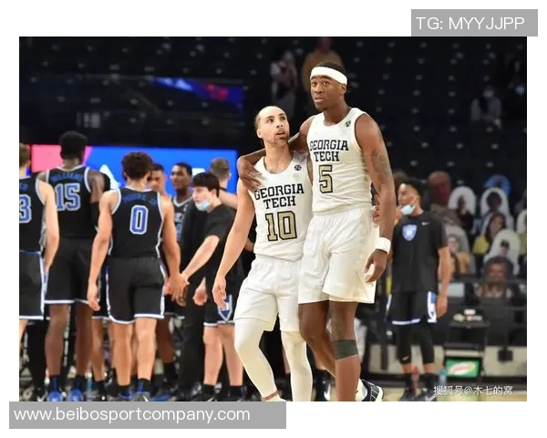 意大利炮正式加盟CBA旧将聚集同届状元遗憾退役UCLA双雄继续奋斗 意大利炮正式加盟CBA旧将聚集同届状元遗憾退役UCLA双雄继续奋斗