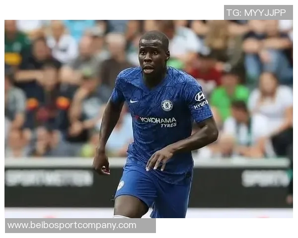 法媒报道切尔西前中卫祖马与山东泰山达成口头协议将签约一年加一年